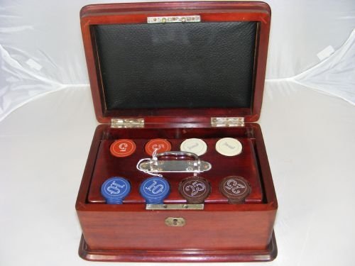 fine vintage poker gaming chip box